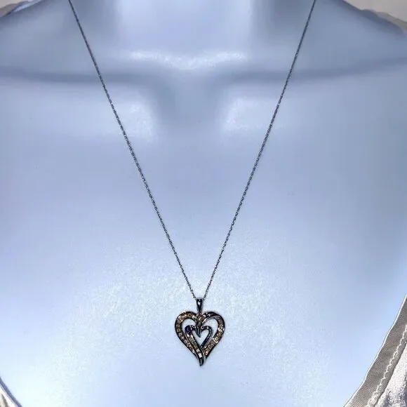 10K White Gold SUN Diamond Double Heart Necklace 18" Chain - Picture 4 of 16